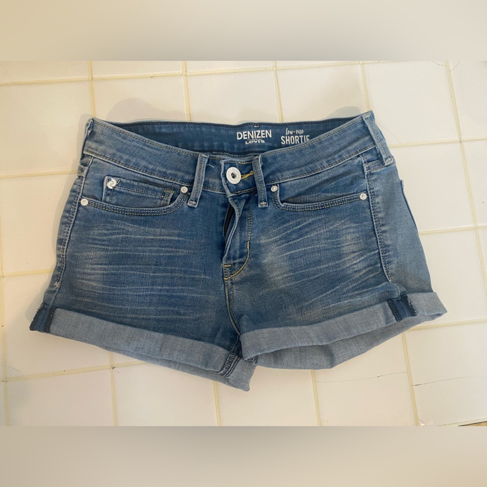 Denizen Levi's Low Rise Shortie Jean Shorts